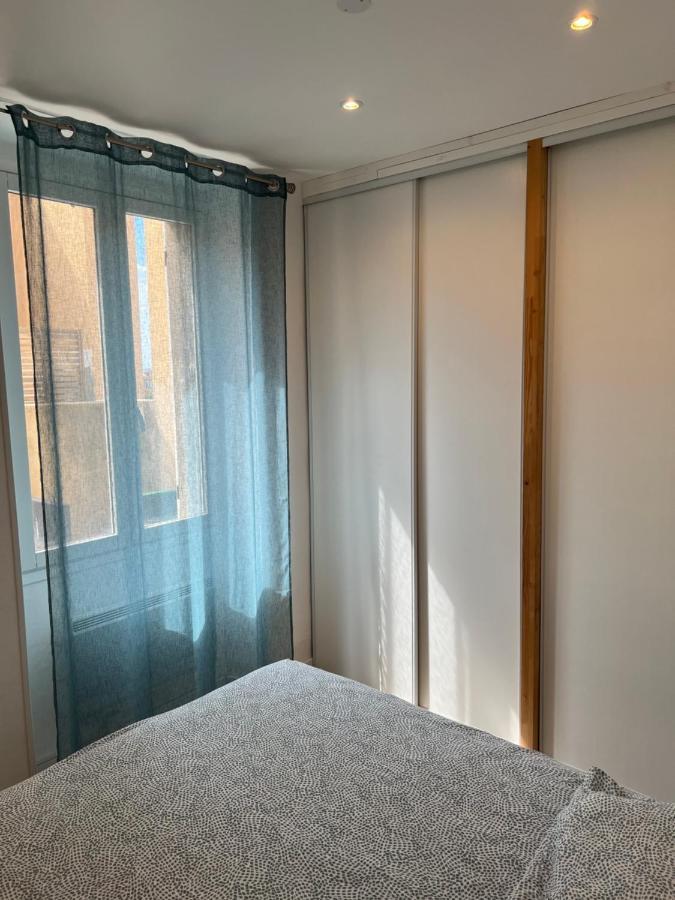 Proche De Tout … Marsiglia Esterno foto